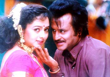 Soundarya and Rajnikanth in Padayappa