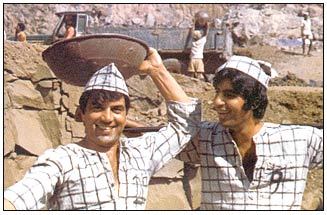 Jailbirds Veeru (Dharmendra) and Jai (Amitabh) in Sholay