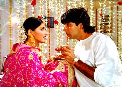 Akshay Kumar and Sonali Bendre